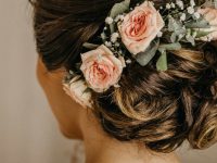 How to Choose the Right Wedding Hairstyle