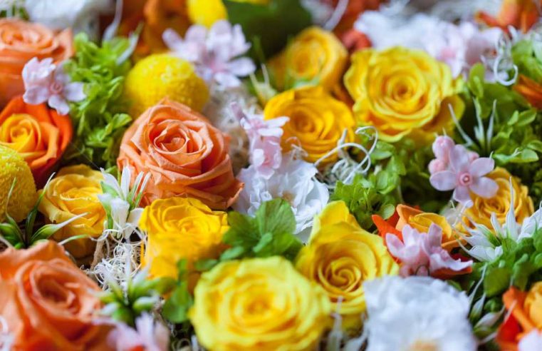 How to Preserve Fresh Flowers Permanently: A Blooming Guide